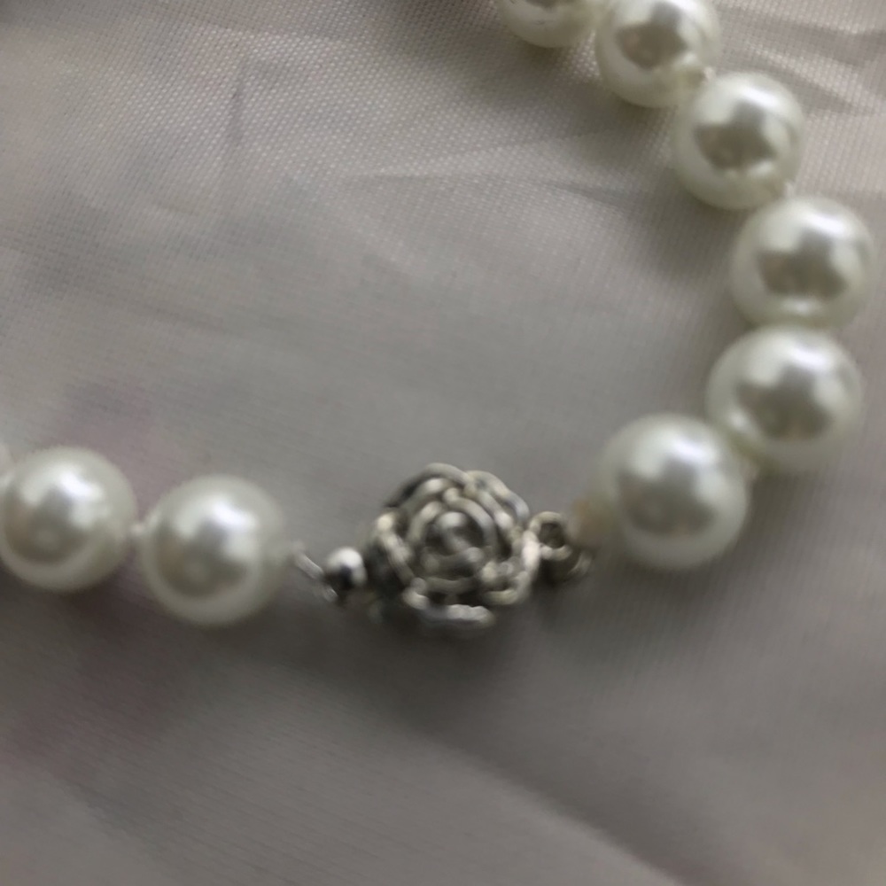 White Akoya 8MM Shell Pearl Set - Picture 5 of 6